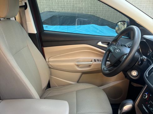 Used 2018 Ford Escape SE image 20