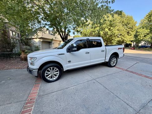 Used 2015 Ford F150 King Ranch w/ Equipment Group 601A Luxury AWD/4WD image 5