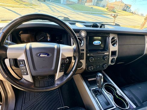 Used 2017 Ford Expedition EL Limited image 8