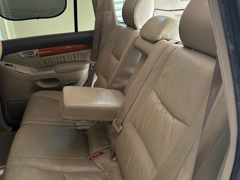 Used 2005 Lexus GX 470 image 14