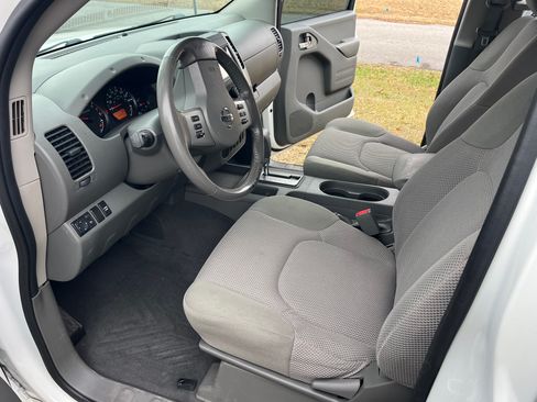 Used 2019 Nissan Frontier SV w/ Value Truck Package image 17
