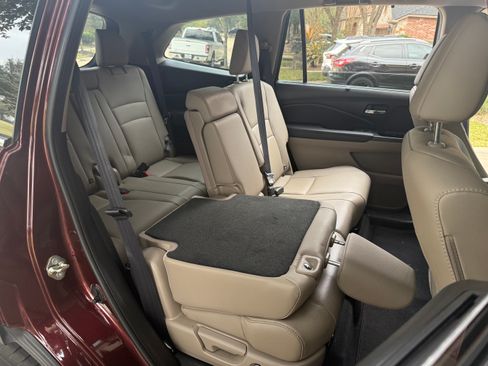 Used 2019 Honda Pilot EX-L image 10