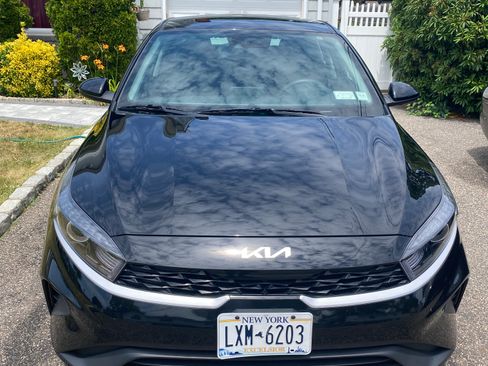 Used 2023 Kia Forte LXS FWD image 12