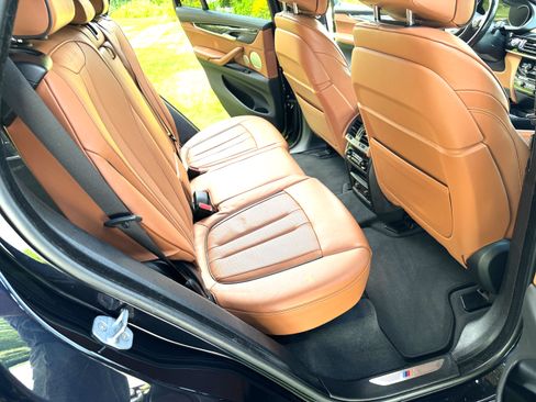 Used 2018 BMW X5 xDrive50i w/ Dynamic Handling Package AWD/4WD image 6
