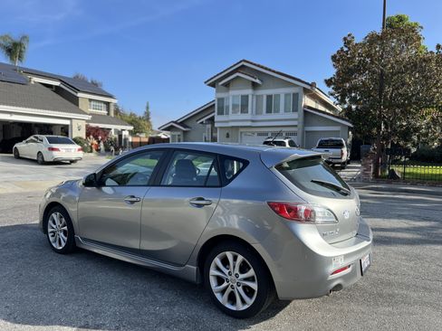Used 2010 MAZDA MAZDA3 s Sport image 2