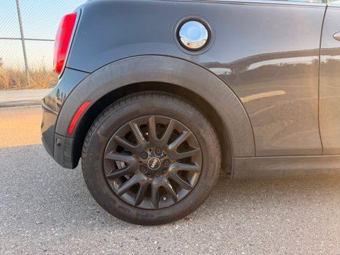 Used 2017 MINI Cooper S image 8