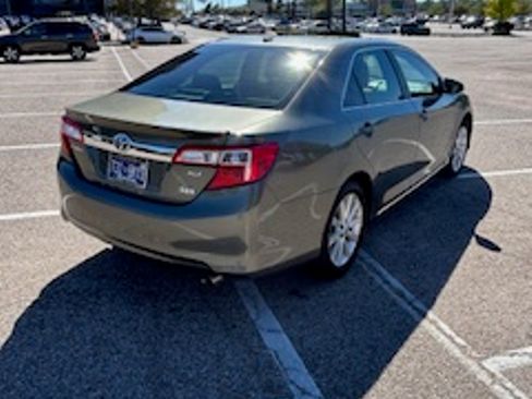 Used 2014 Toyota Camry XLE image 5