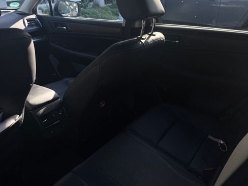Used 2016 Subaru Outback 2.5i Limited image 6