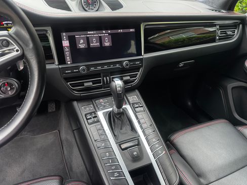 Used 2021 Porsche Macan GTS AWD/4WD image 17