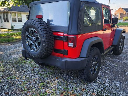 Used 2015 Jeep Wrangler Sport w/ Quick Order Package 23S AWD/4WD image 4