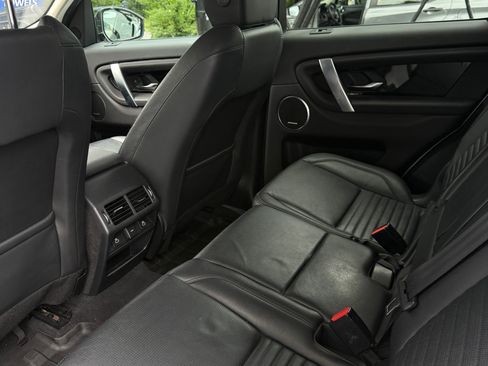 Used 2021 Land Rover Discovery Sport SE AWD/4WD image 10