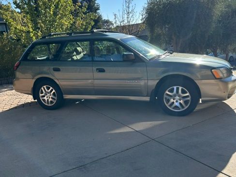 Used 2004 Subaru Outback Wagon AWD/4WD image 8