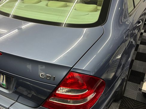 Used 2006 Mercedes-Benz E 320 E 320 CDI Sedan 4D image 6