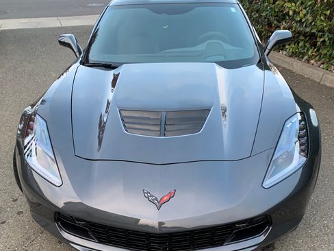 Used 2017 Chevrolet Corvette Z06 w/ Z07 Performance Package image 8