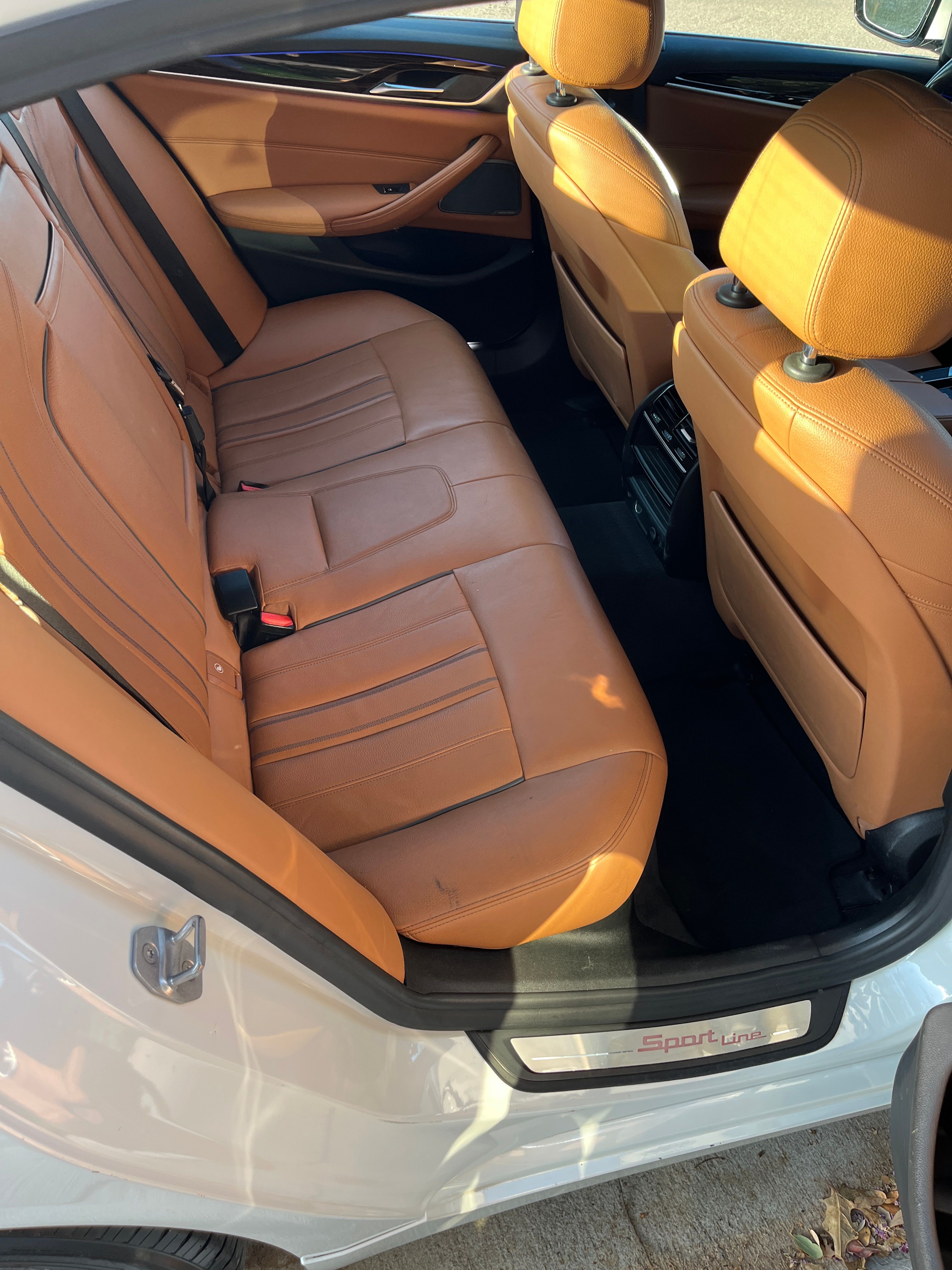 Used 2018 BMW 540i RWD image 15