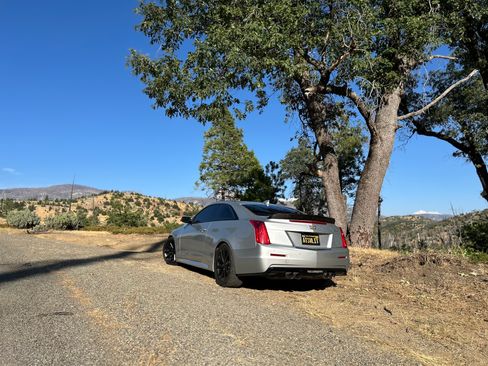 Used 2016 Cadillac ATS V w/ Luxury Package image 4