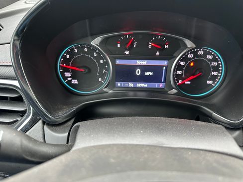 Used 2024 Chevrolet Equinox RS w/ RS Leather Package image 5