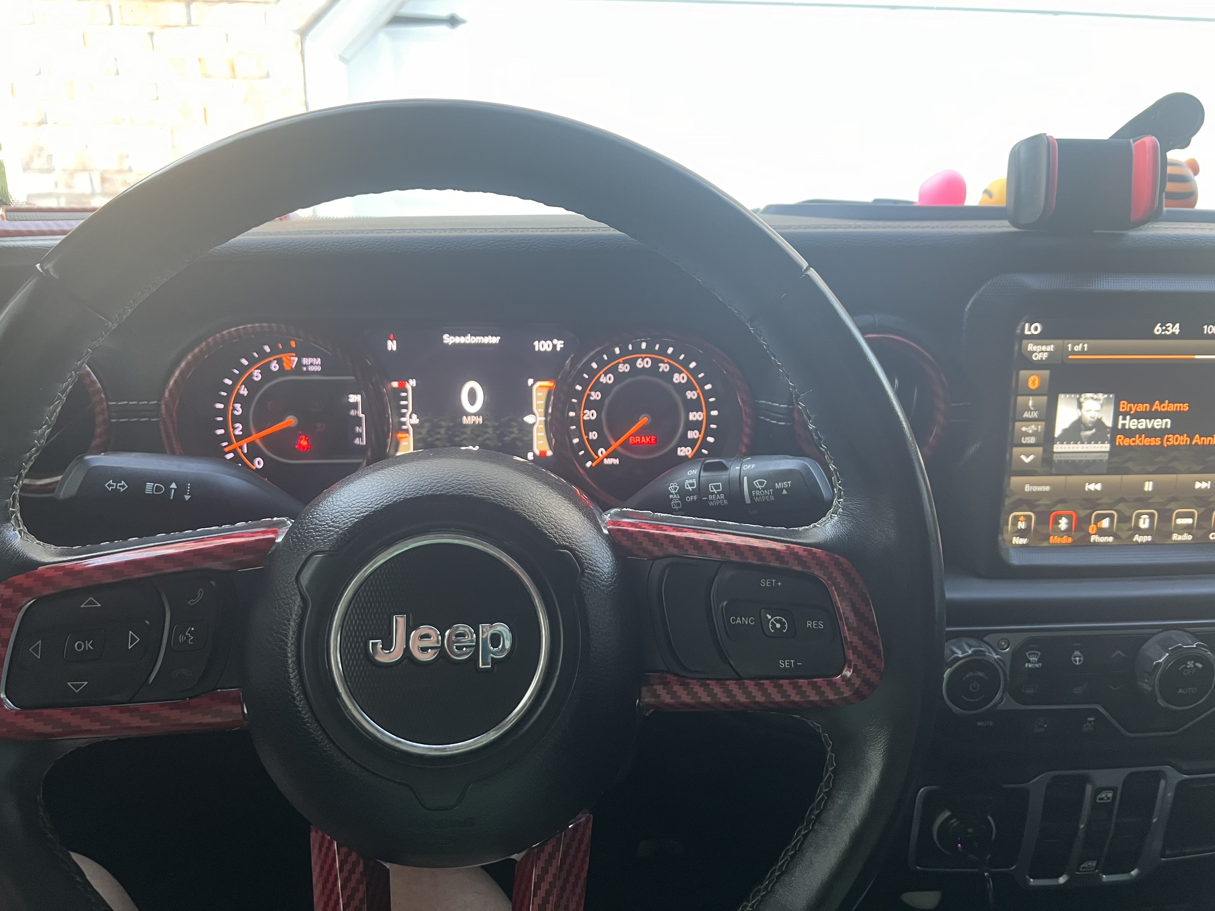 Used 2018 Jeep Wrangler Unlimited Sahara AWD/4WD image 23
