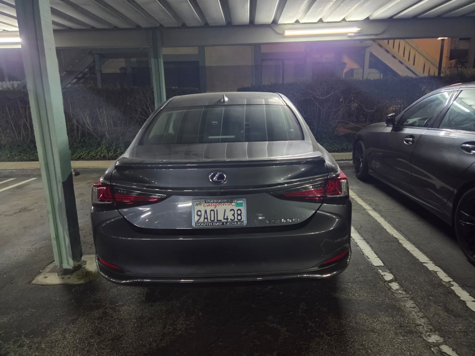 Used 2022 Lexus ES 300h w/ Premium Package FWD image 4