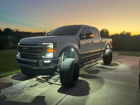 Used 2020 Ford F250 Lariat w/ Lariat Ultimate Package image 8