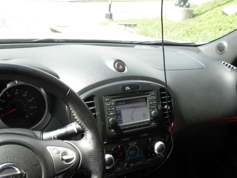 Used 2013 Nissan Juke SL AWD/4WD image 21