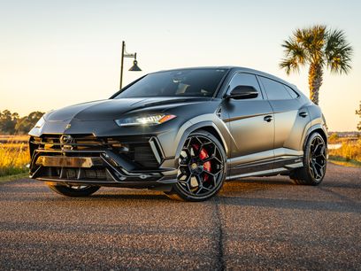 Used 2023 Lamborghini Urus Performante