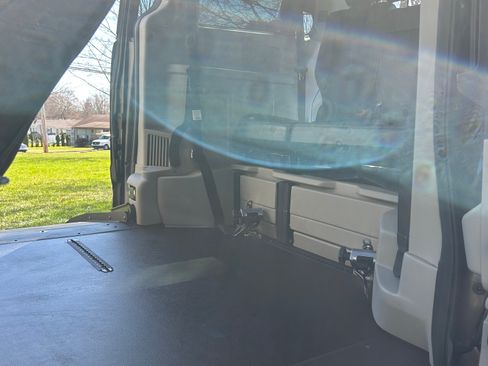 Used 2017 Dodge Grand Caravan SXT image 15