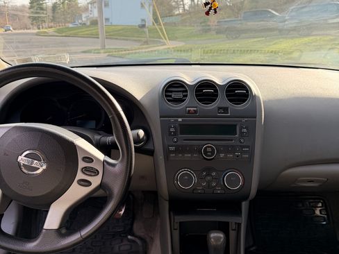 Used 2009 Nissan Altima 2.5 S image 2