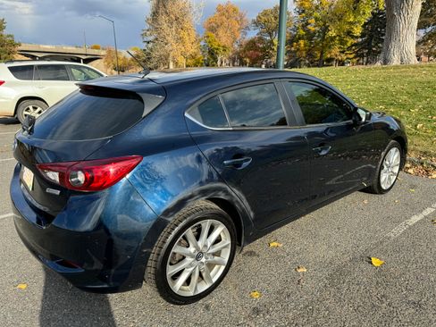 Used 2017 MAZDA MAZDA3 Touring image 13