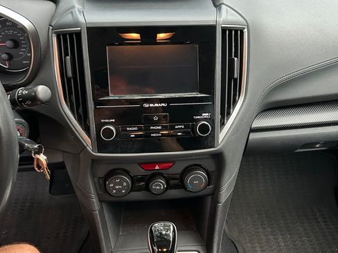 Used 2018 Subaru Crosstrek 2.0i Premium w/ Popular Package #2 AWD/4WD image 11