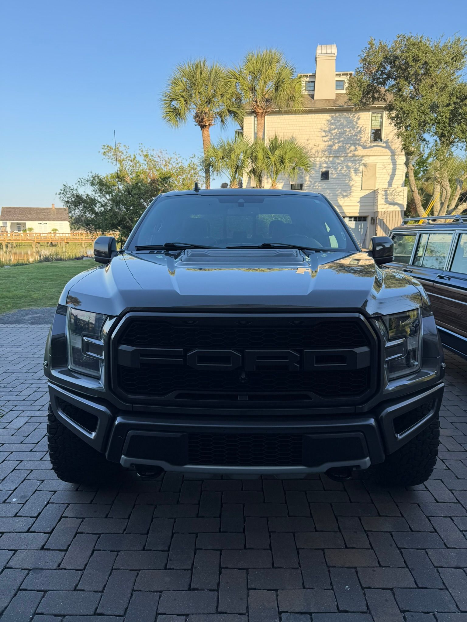 Used 2020 Ford F150 Raptor w/ Equipment Group 802A Luxury AWD/4WD image 1