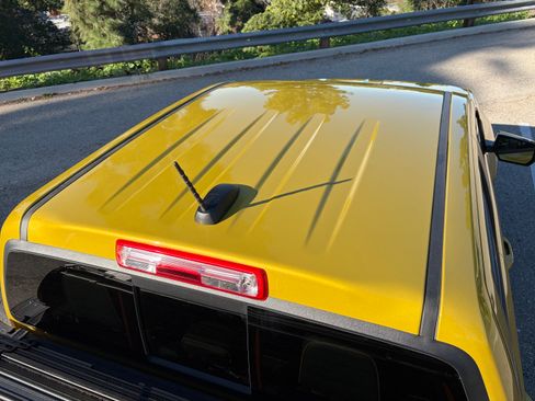 Used 2024 GMC Canyon AT4 w/ AT4 Premium Package image 17