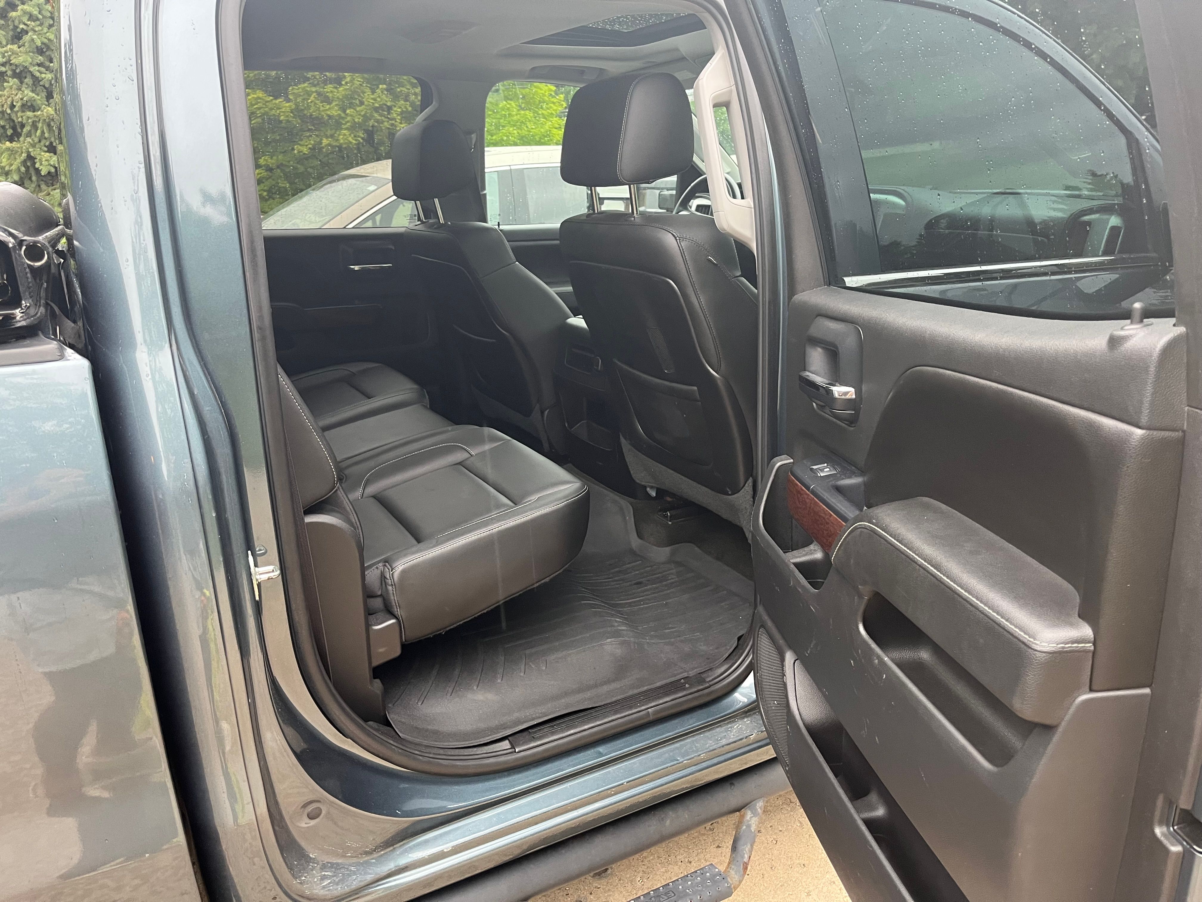 Used 2015 GMC Sierra 2500 SLT w/ Suspension Package, Off-Road AWD/4WD image 12