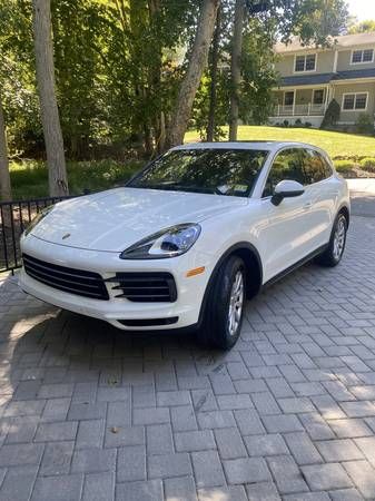 Used 2019 Porsche Cayenne AWD/4WD image 1