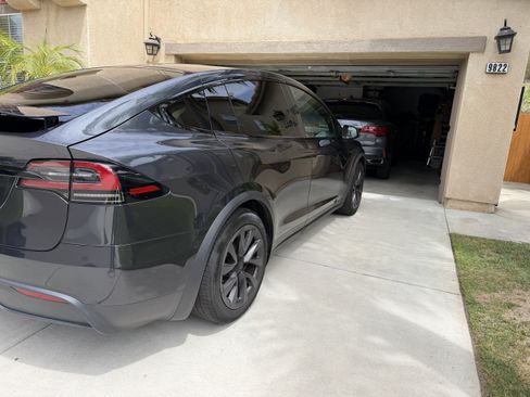 Used 2024 Tesla Model X AWD/4WD image 13