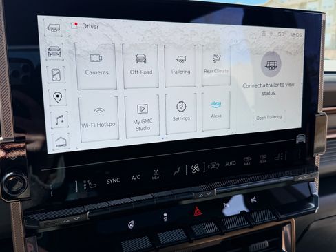 Used 2025 GMC Hummer EV 3X w/ LPO, Sport Package image 28