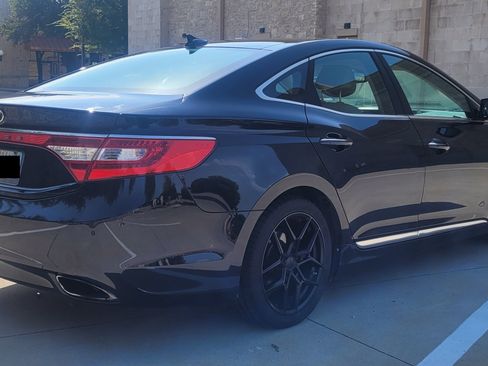 Used 2012 Hyundai Azera w/ Technology Pkg FWD image 9