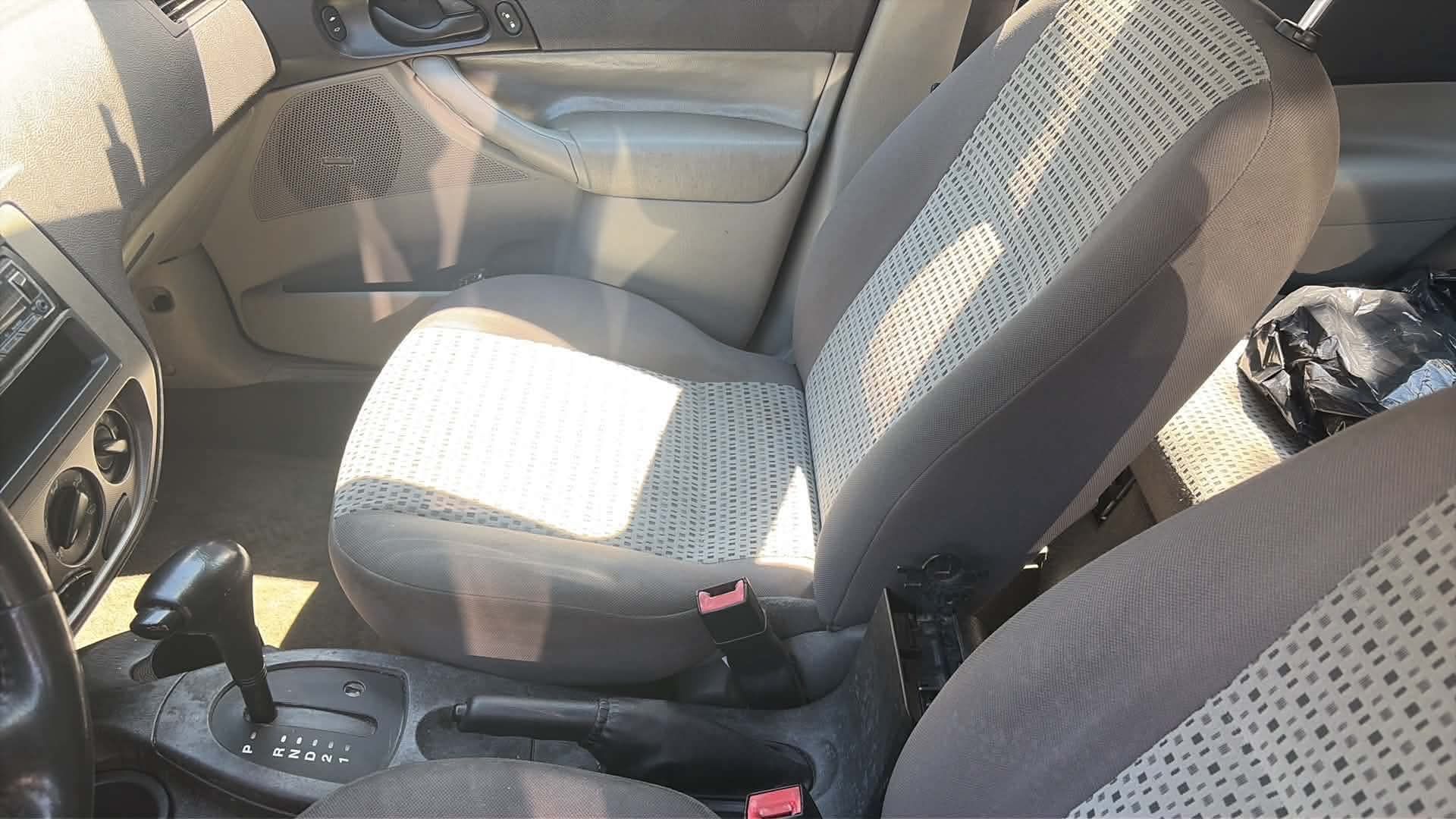Used 2007 Ford Focus SES FWD image 9