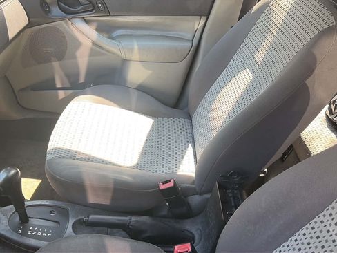 Used 2007 Ford Focus SES FWD image 9