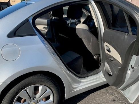 Used 2016 Chevrolet Cruze LS image 20