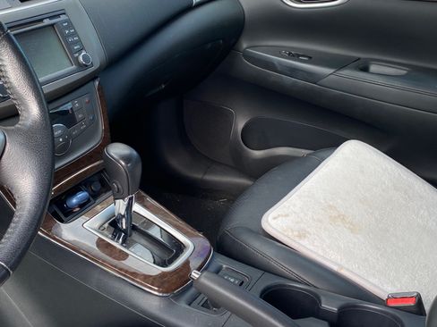 Used 2013 Nissan Sentra SL w/ Premium Pkg image 6