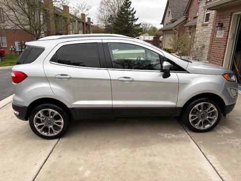 Used 2020 Ford EcoSport Titanium AWD/4WD image 8