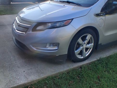 Used 2015 Chevrolet Volt FWD image 6