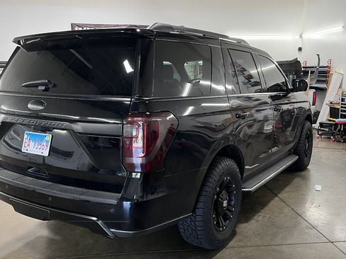Used 2019 Ford Expedition XLT w/ Equipment Group 202A image 6