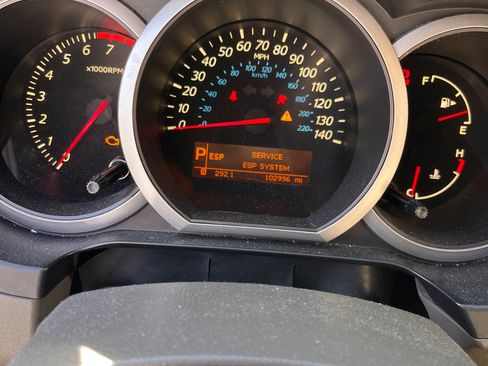 Used 2011 Suzuki Grand Vitara Premium image 13