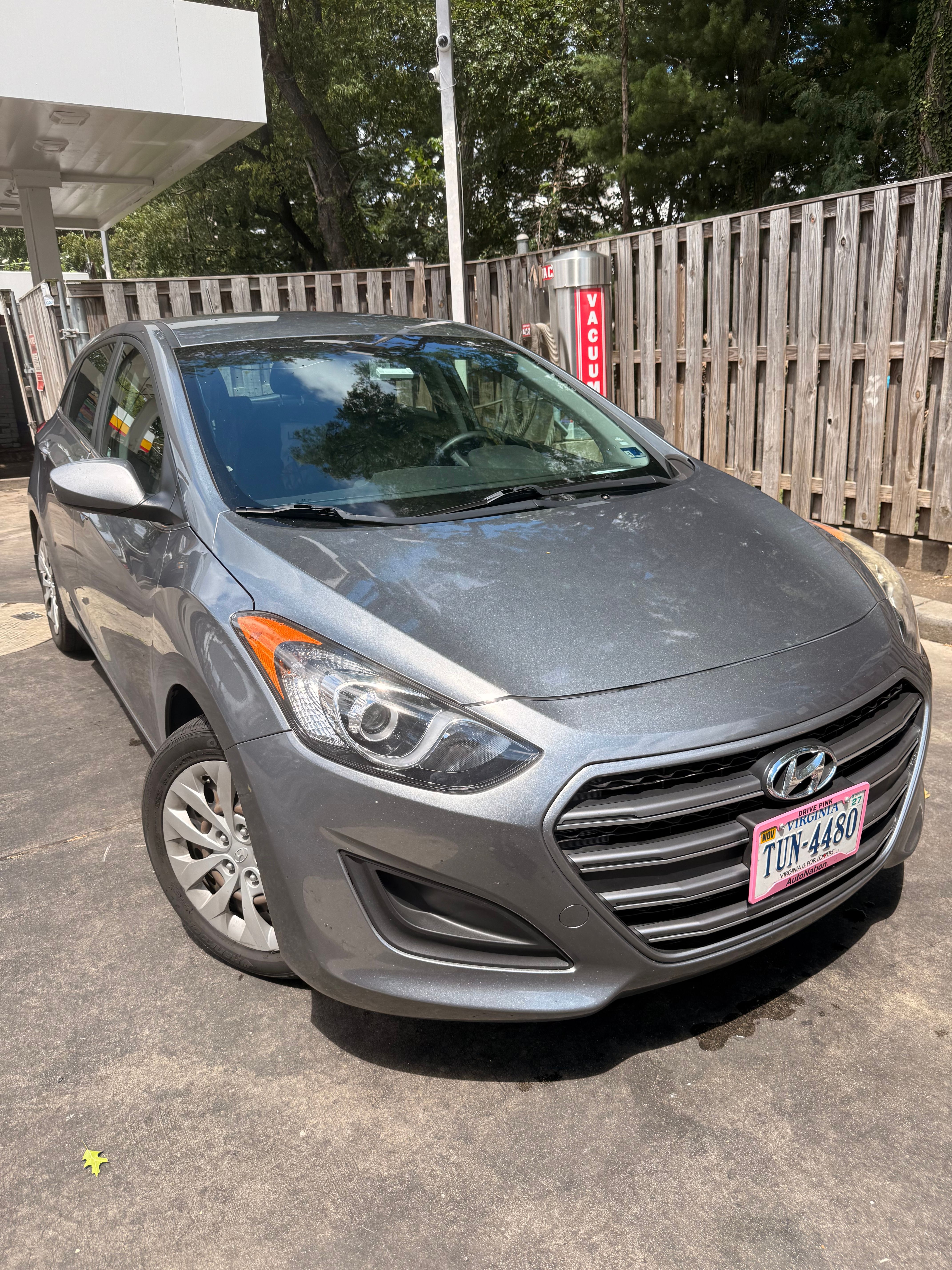 Used 2016 Hyundai Elantra GT FWD image 1