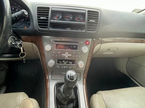 Used 2009 Subaru Outback 2.5XT Limited image 10