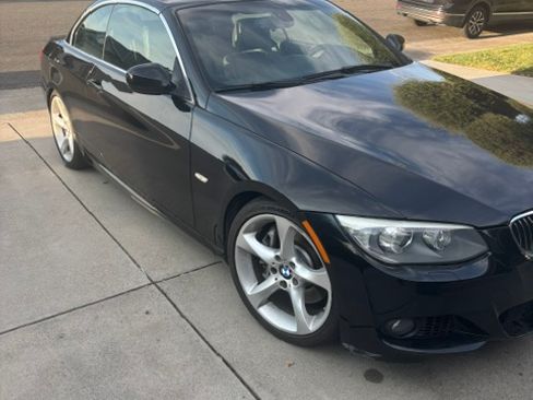 Used 2012 BMW 335i Convertible RWD image 4