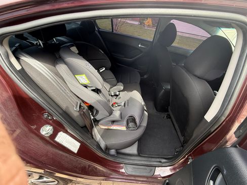 Used 2018 Kia Forte LX FWD image 16