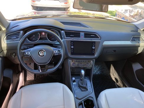 Used 2019 Volkswagen Tiguan SE image 5